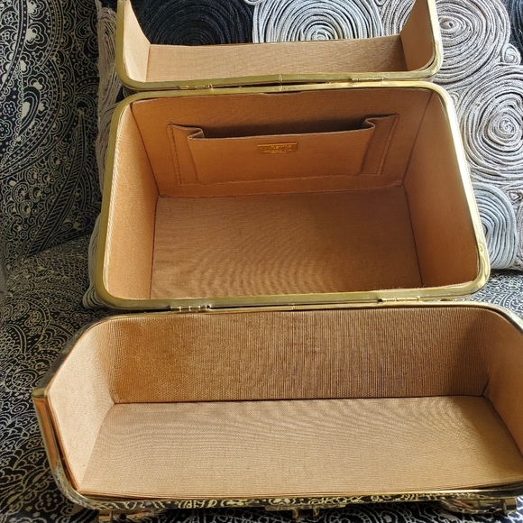 Vintage Gold Train Case - Picture 7 of 11